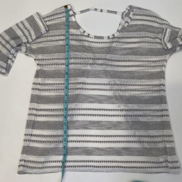 Charming Charlie Lightweight Striped Pullover Sweater Open Twisted Back Sz M - Picture 9 of 10